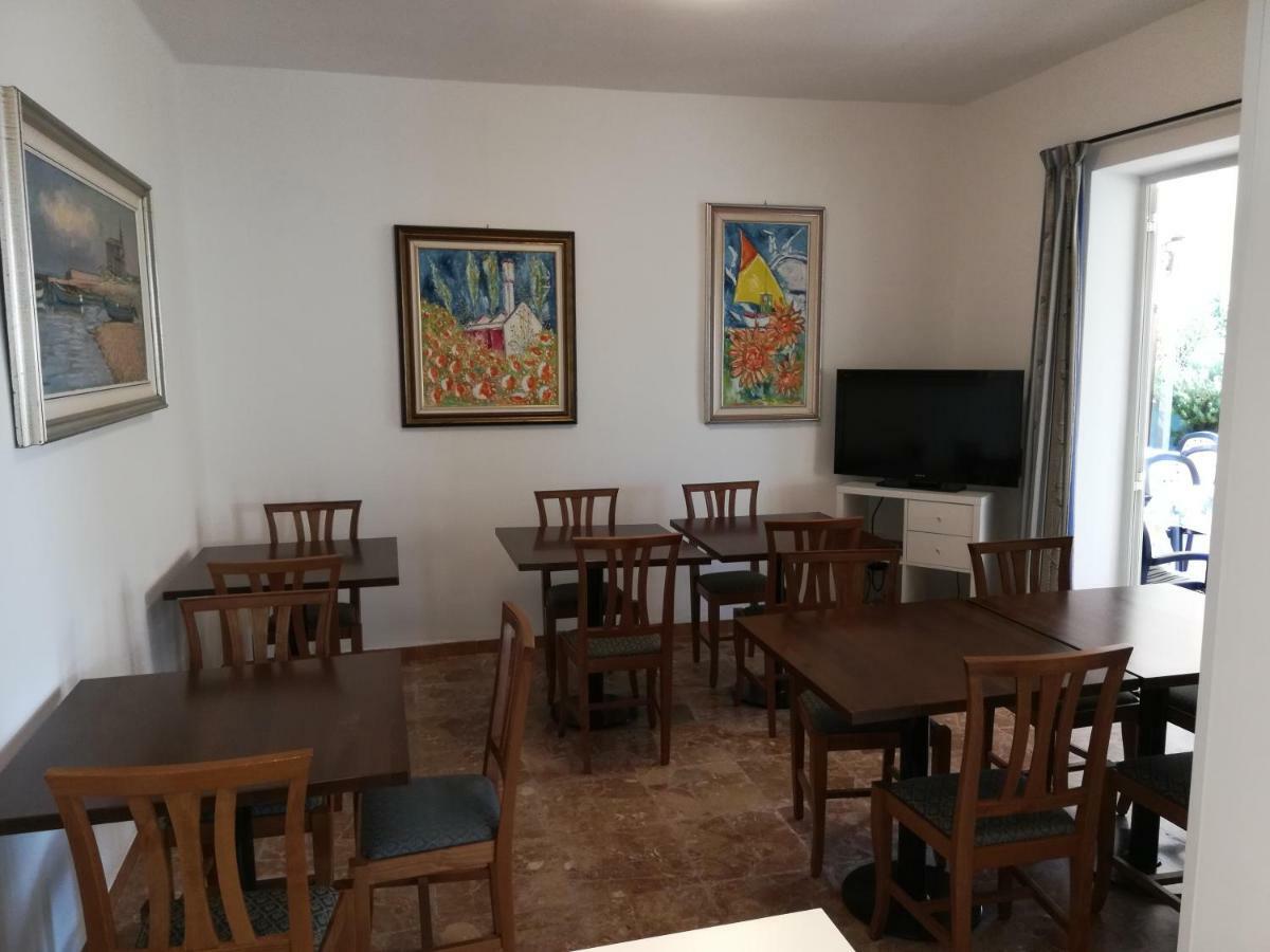 Albergo Elena Garni Caorle Exterior foto